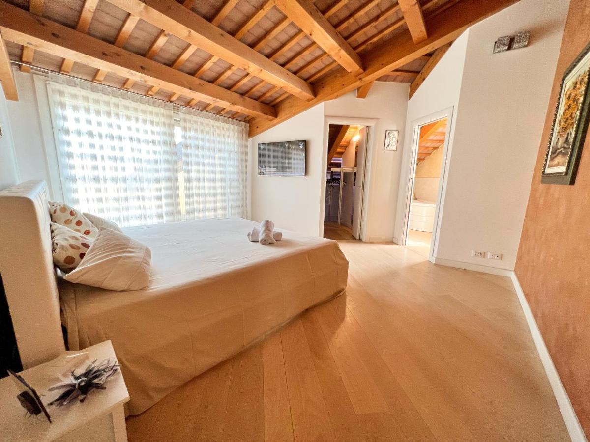 Апартаменти Erman House Mansarda Sulla Riviera Del Brenta Venezia Доло Екстер'єр фото